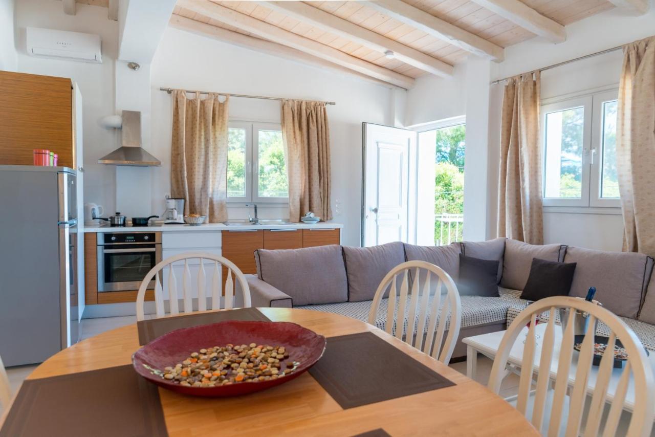 Apartment Sofia - Beachfront Agios Spyridon  Dış mekan fotoğraf